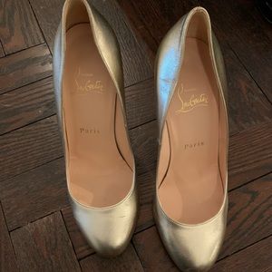 Gold Christian Louboutin Pumps